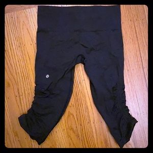 Lululemon capris